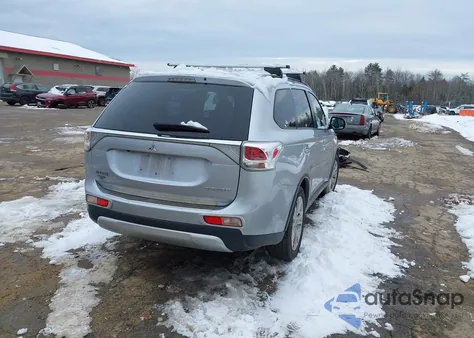 2015 Mitsubishi Outlander Se z USA, uszkodzony, nr VIN JA4AZ3A32FZ012024